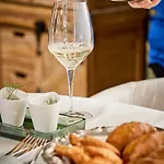 Monoslow - Wine, Dine & Rest Bed and Breakfast Monoszlo