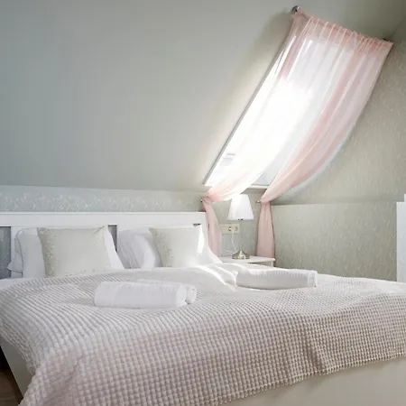 Icce Borbirtok - Wine, Dine & Rest לינה וארוחת בוקר