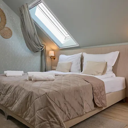 Nocleg ze śniadaniem Monoslow - Wine, Dine & Rest