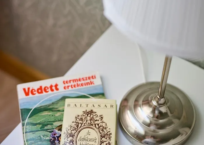 Monoslow - Wine, Dine & Rest לינה וארוחת בוקר Monoszlo