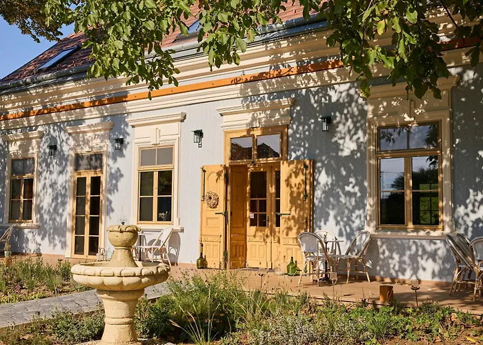 Monoslow - Wine, Dine & Rest 3*