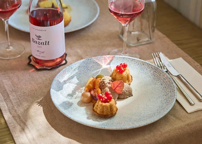 Monoslow - Wine, Dine & Rest 3*