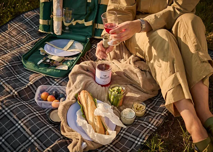 Monoslow - Wine, Dine & Rest Nocleg ze śniadaniem 3*