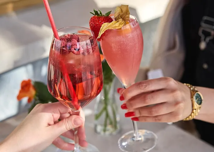 Monoslow - Wine, Dine & Rest Monoszlo